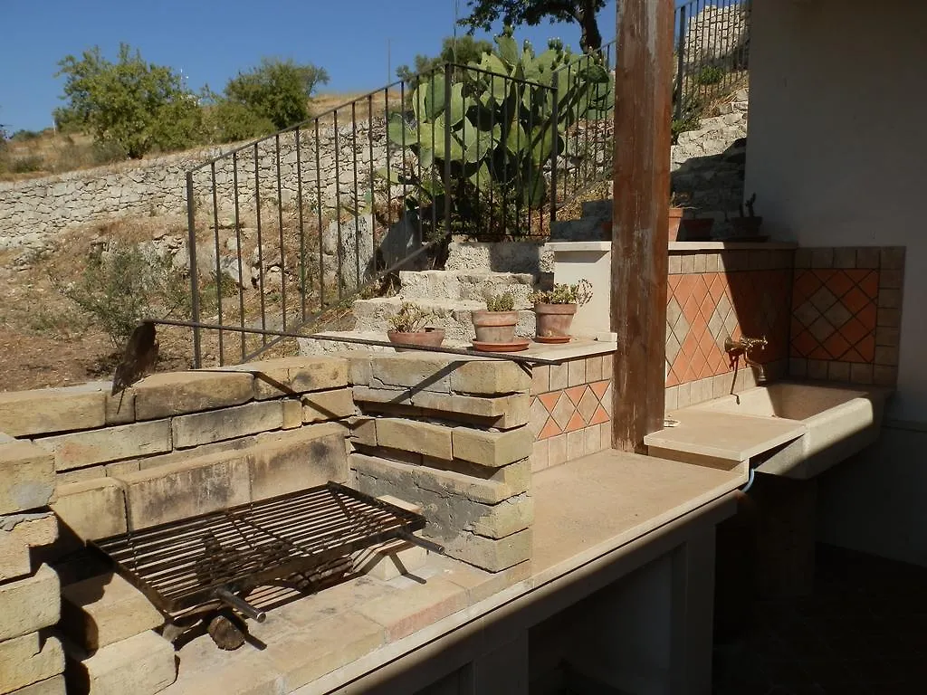 La Pietra Holiday home Chiaramonte Gulfi